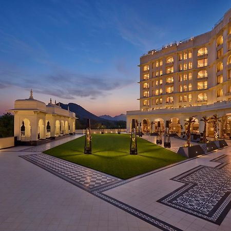 Udaipur Marriott Hotel Exterior photo